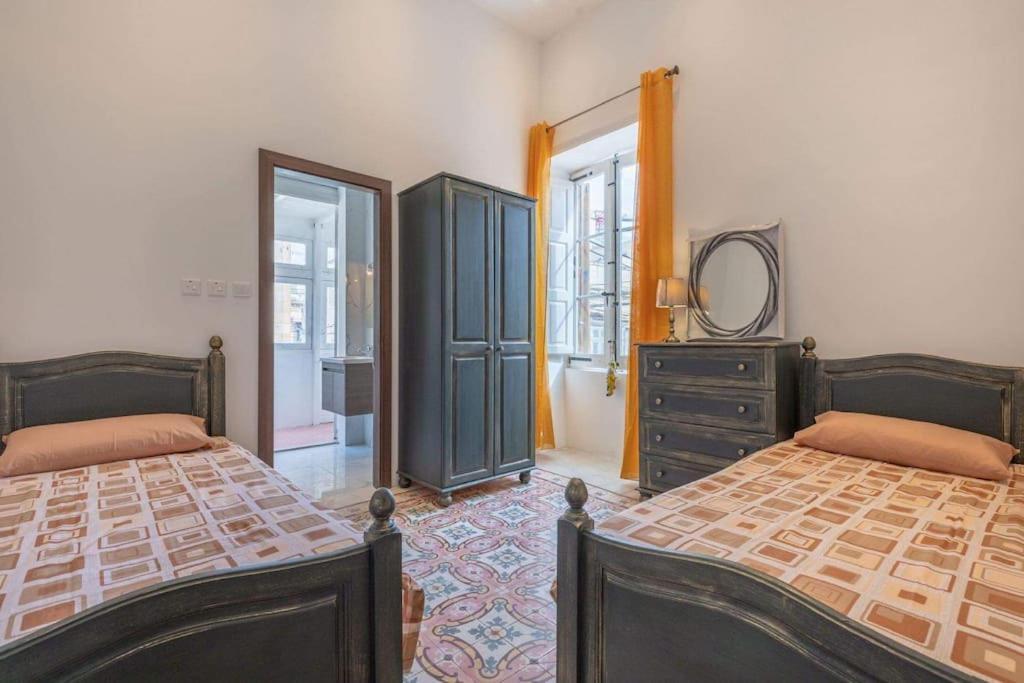 Spacious 4-Bedrooms Townhouse In Tas-Sliema Eksteriør billede